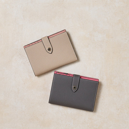 ベルテッド マルチ ウォレット シュリンクレザー